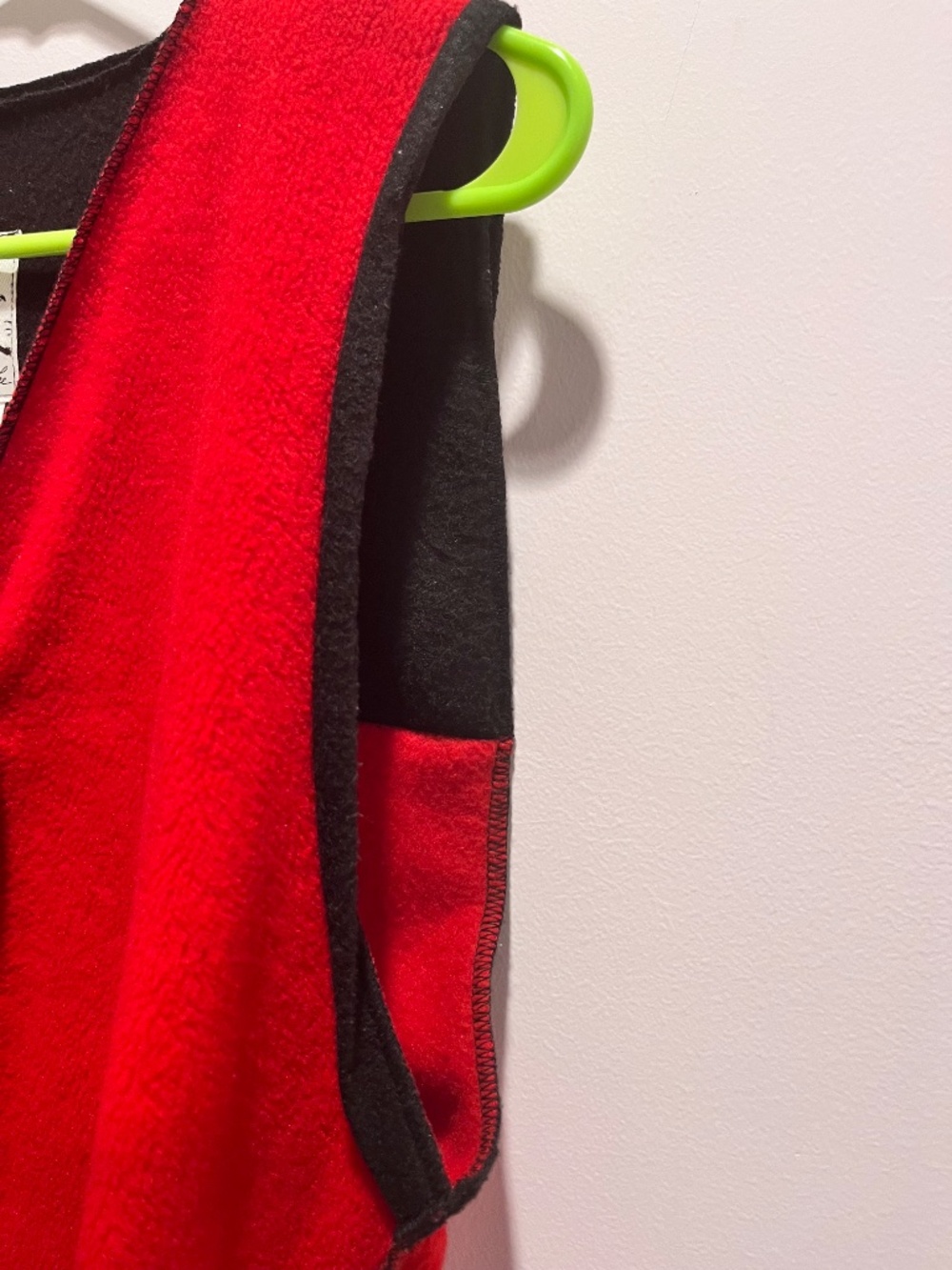 Red Vest - Picture 3 of 8
